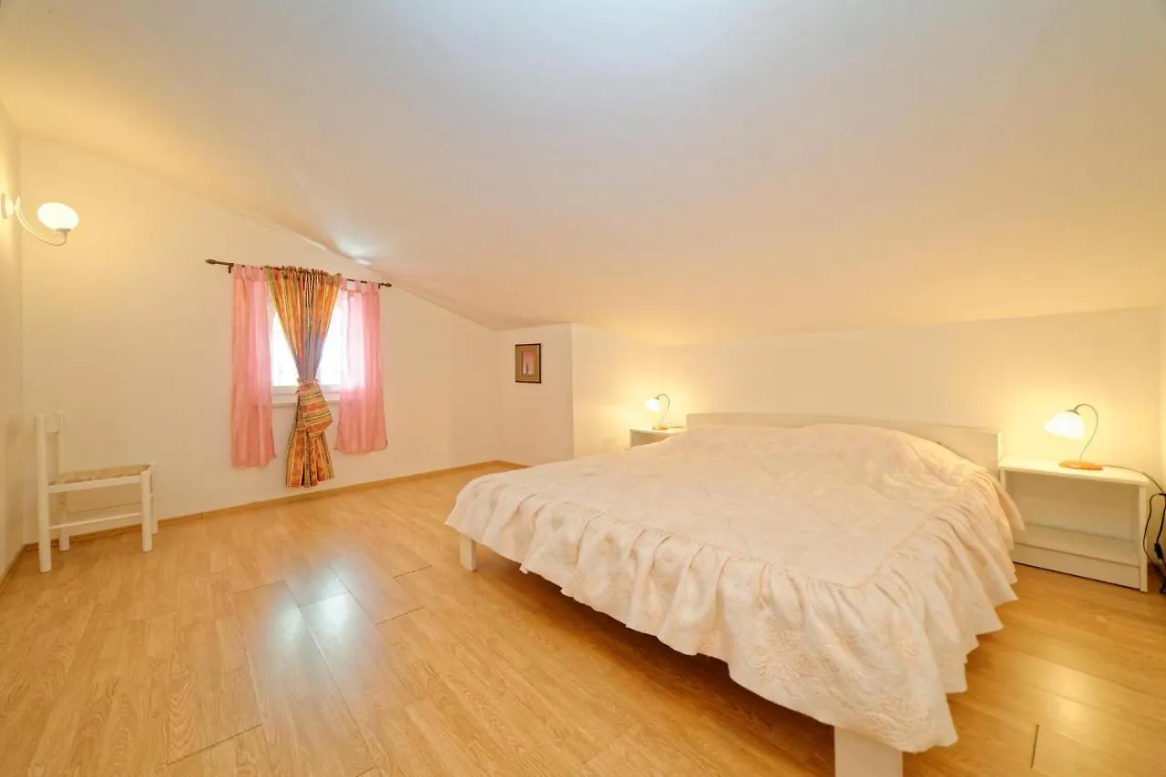Apartments Udovicic Hh 3*, Medulin Croatia